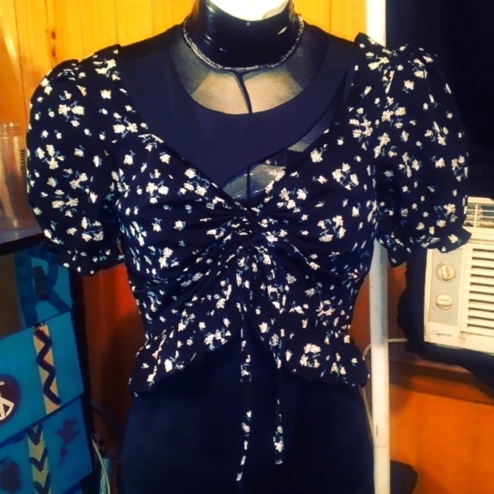 Romwe Blouse Size S